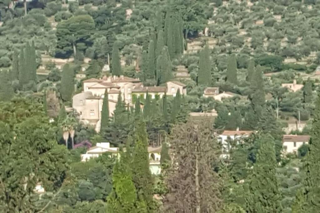 De 1 A 6 Avec Terrasse Solarium, Vue Panoramique Et Parking Gratuit Apartamento Grasse Exterior foto